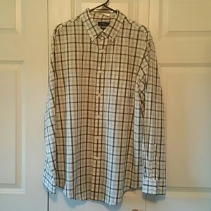 Plaid button down long sleeve shirt